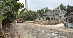 Diduga Tarik-Menarik Kontraktor Hambat Perbaikan Jalan Bandarsari-Payungrejo